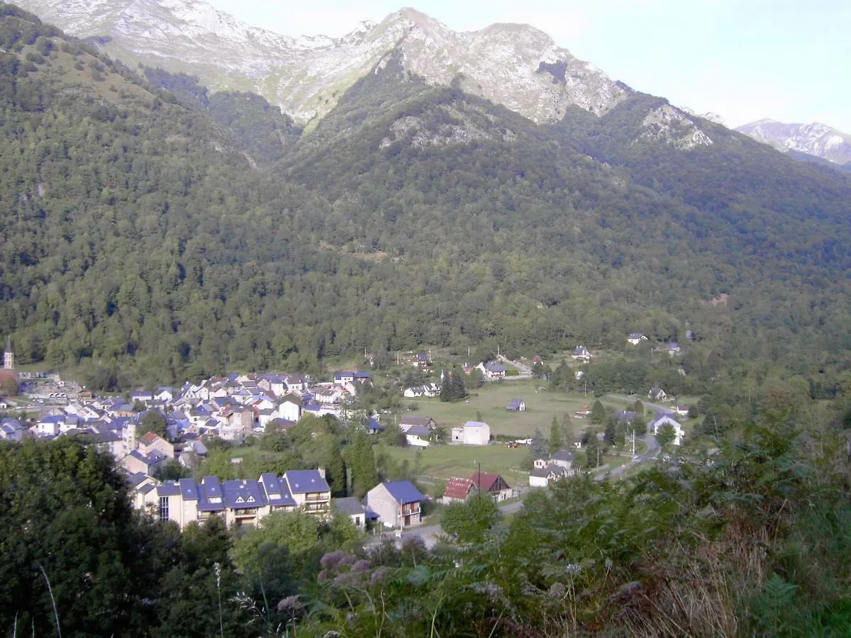 Sur Le Gr10 Et Autres Sentiers A Aulus-Les-Bains Appartement